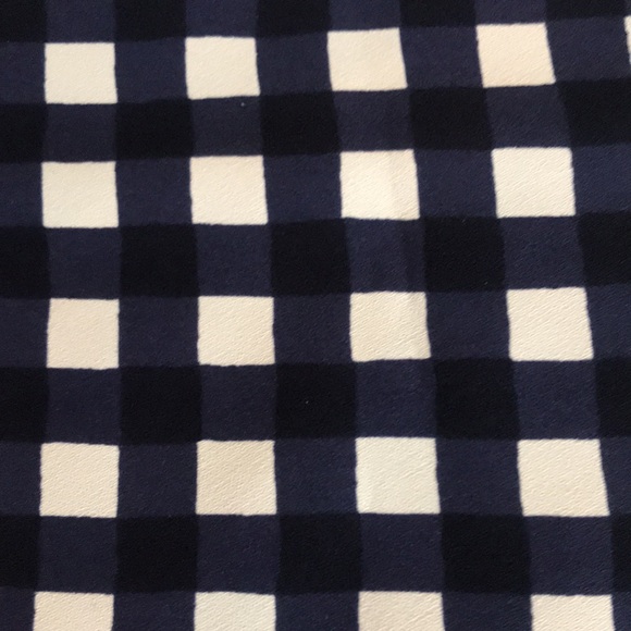 🍌 Navy black and white checked camisole fully lined. - Picture 2 of 12